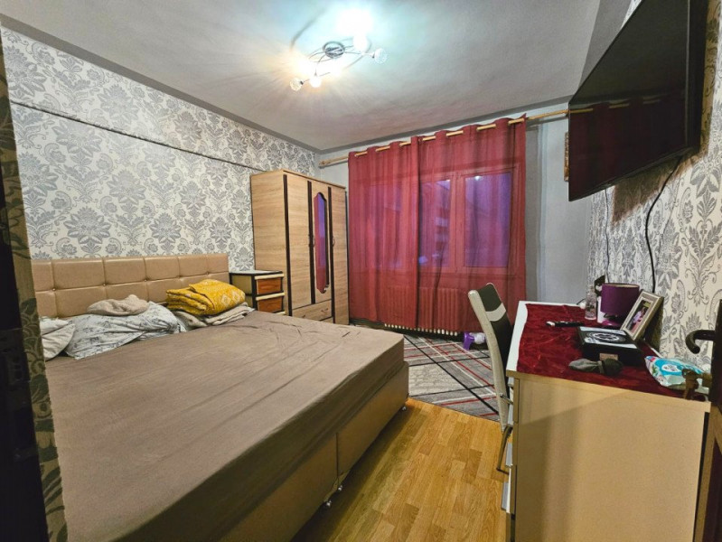 Podu Roș - Palas Mall - Apartament 2 camere decomandat 