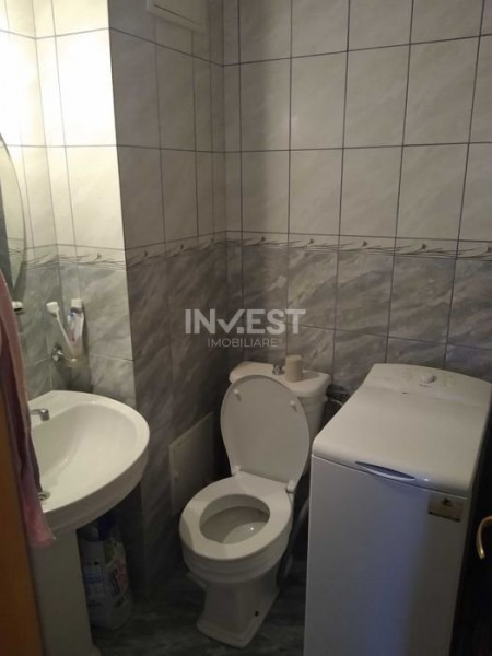 Apartament 4 camere decomandat, etaj intermediar,  Selgros