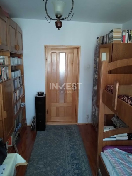 Apartament 4 camere decomandat, etaj intermediar,  Selgros