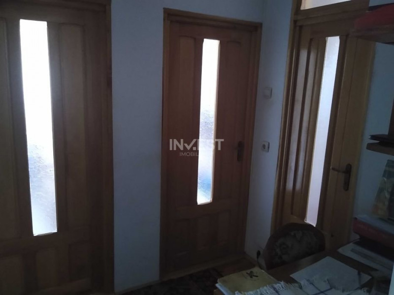 Apartament 4 camere decomandat, etaj intermediar,  Selgros