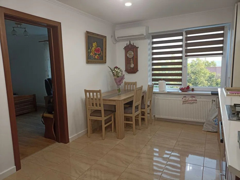 Apartament 3 Camere cu Priveliște Superbă și Curte, sos. Voinești, Iași