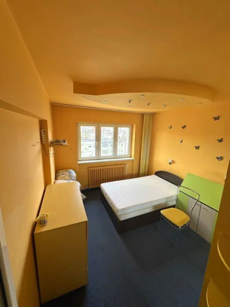 Apartament 2 camere decomandat - etaj intermediar - Podu Roș 