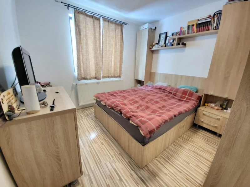 Apartament 2 cam etajul 1  zona Păcurari, Iasi