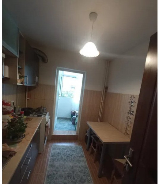 Galata - Ap 2 camere decomandat, renovat 