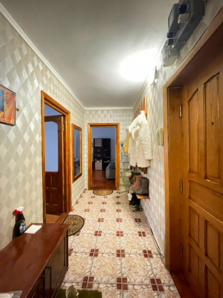 Apartament 4 camere-Tatarasi-Etaj 1