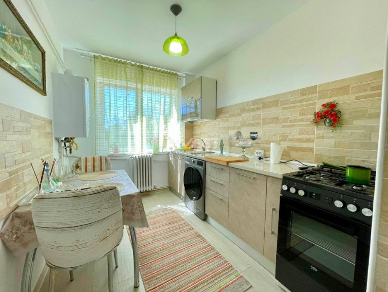 Tatarasi-Dispecer-apartament 3 camere decomandat-etaj intermediar