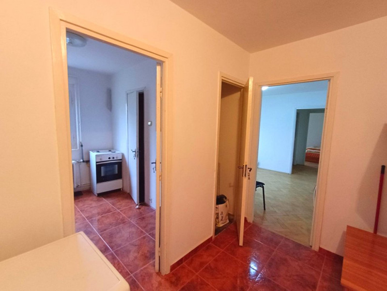 Apartament 2 camere - etaj 3 - bloc fără risc - Podu Roș 