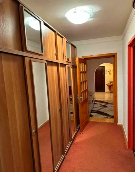 Apartament 4 camere + Garaj-Tatarasi-etaj intermediar