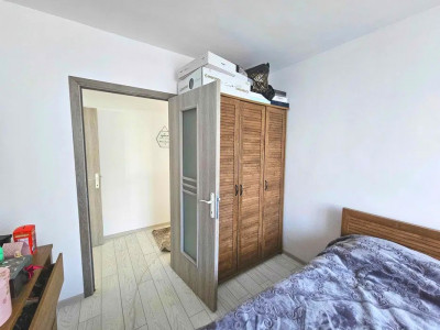 Apartament 3 camere-etajul 2-67mp-Podu Ros-Palas Mall