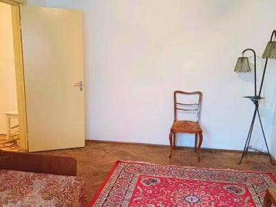 Apartament 3 camere - etaj 1 - bloc fără risc - Podu Roș 