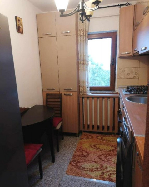 Apartament 2 camere - Podu Roș - bloc fără risc 