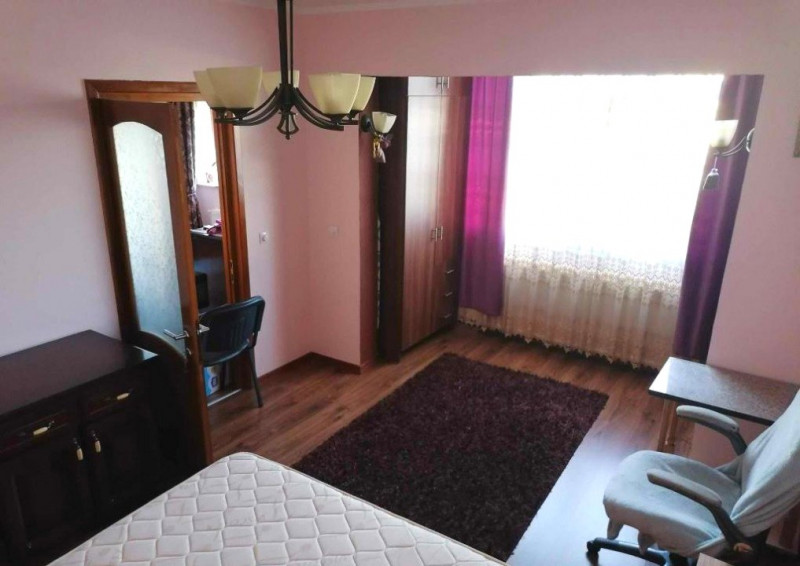 Apartament 2 camere - Podu Roș - bloc fără risc 