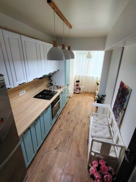 Apartament 2 camere, etaj 2, parcare, Mobilat- utilat,  Nicolina