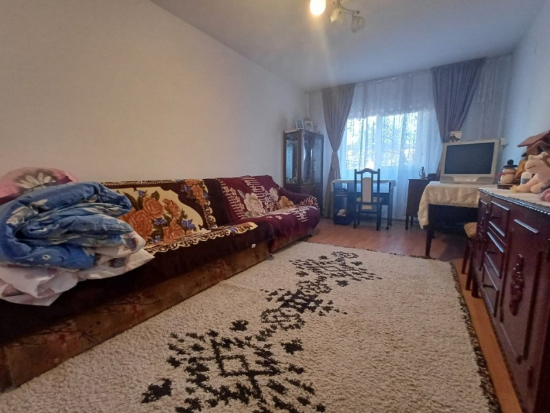 Apartament 3 Camere, etaj 2, zona Nicolina 1 (Lidl)