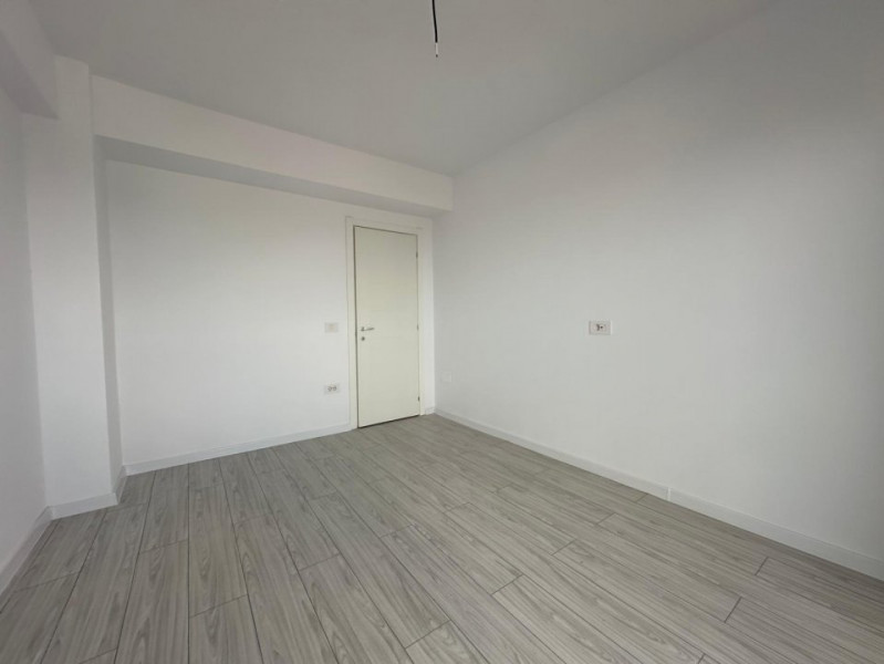 Apartament Nou, 3 Camere + Terasa 20 mp