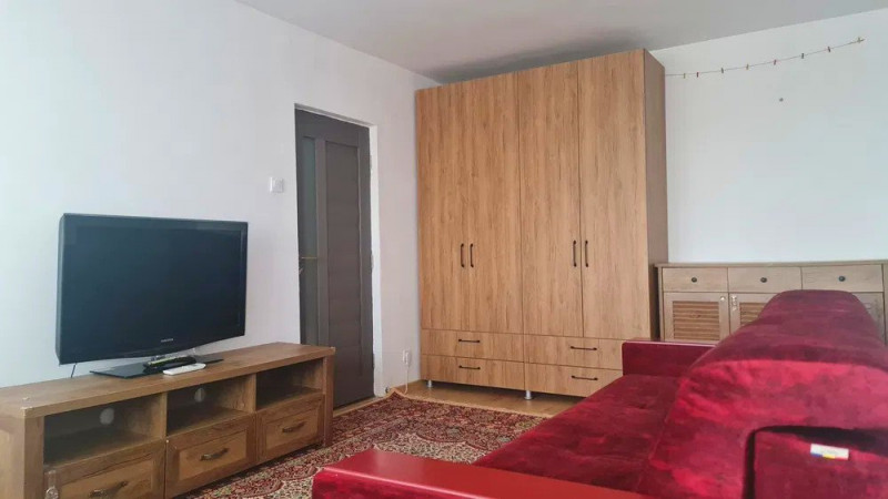 Apartament 3 camere decomandat - mobilat și utilat - Podu Roș 