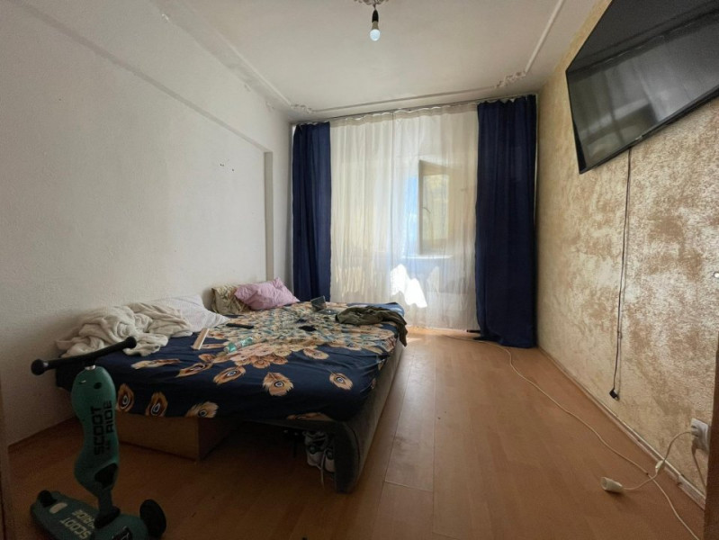 Apartament 3 camere si 2 bai, decomandat, zona  Gara- fostul Billa, Iasi