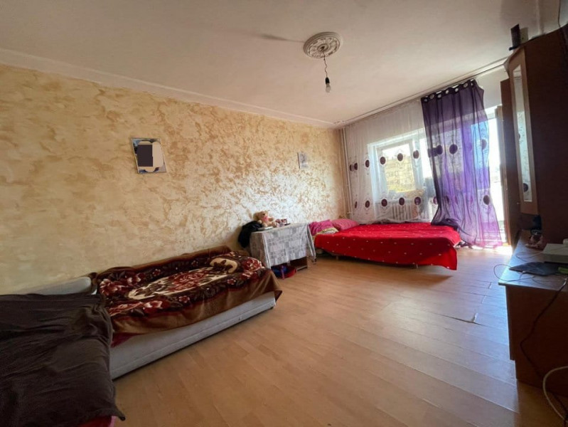 Apartament 3 camere si 2 bai, decomandat, zona  Gara- fostul Billa, Iasi