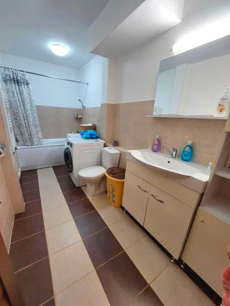 Apartament cu 3 camere - etaj intermediar - Palas Campus 