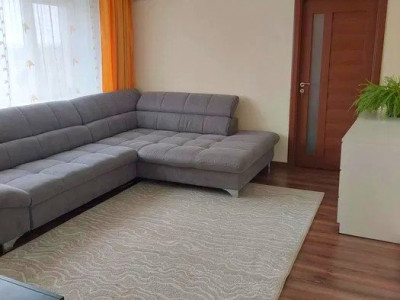 Apartament cu 3 camere - etaj intermediar - Palas Campus 