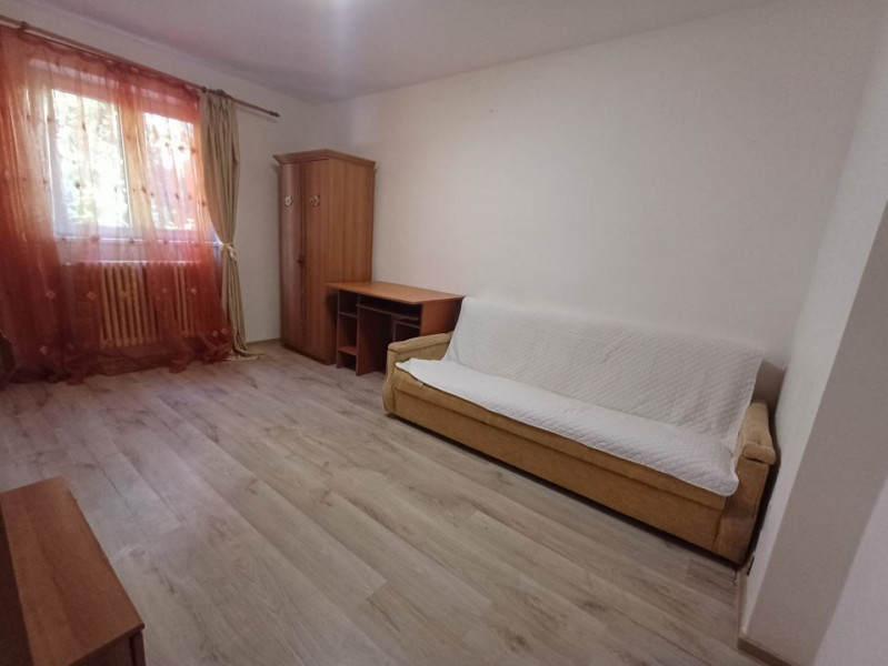 Zimbru- Garsoniera 23 mp, 41.800 euro 