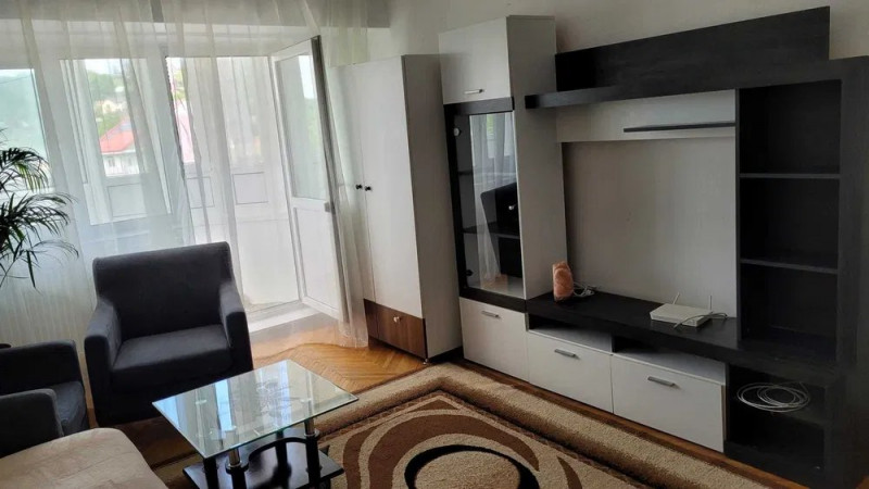 Apartament 2 camere, decomandat, zona Pacurari, Iasi