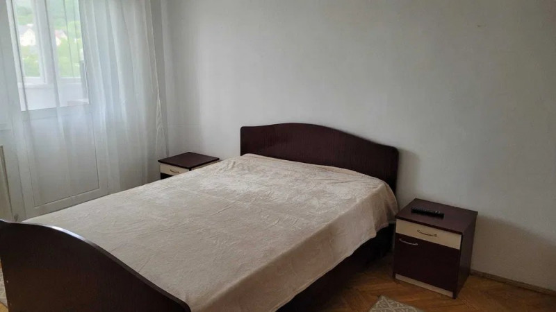 Apartament 2 camere, decomandat, zona Pacurari, Iasi