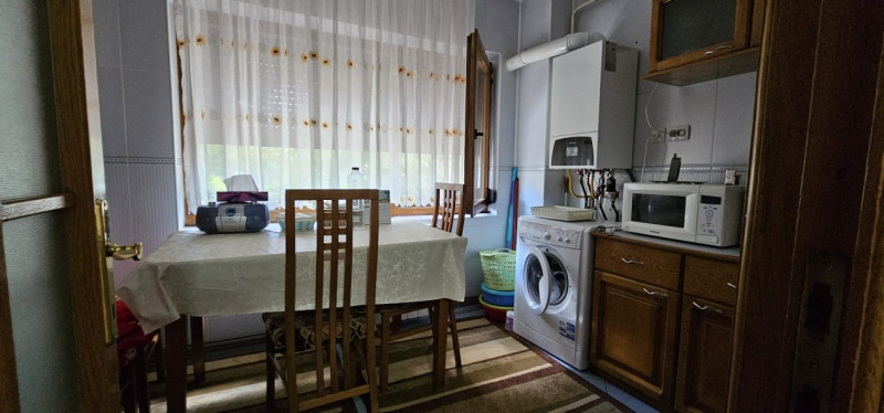 Piata Unirii-apartament cu 2 camere ETAJUL 1 