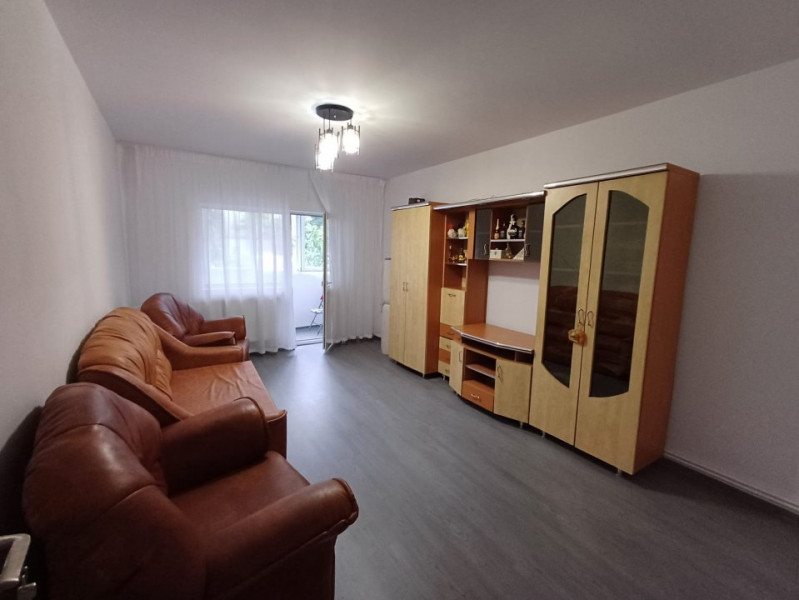 Mircea cel batran - Ap 3 camere decomandat, renovat- 72mp 