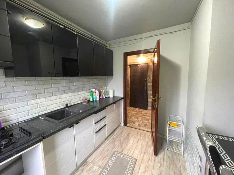 Apartament 2 camere - bloc fără risc - Podul de Piatră 