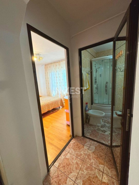 Apartament 2 camere - Podu Roș - de închiriat 