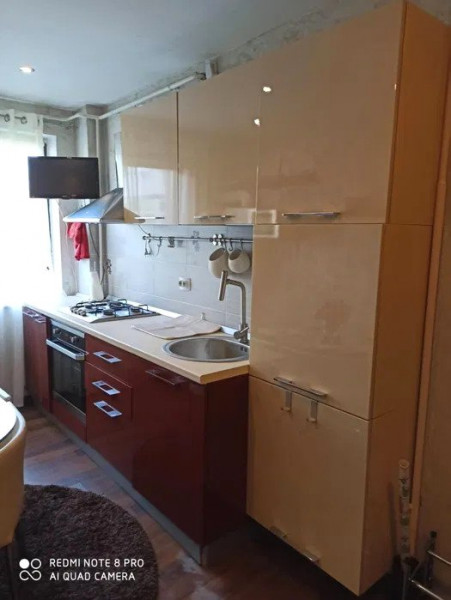 Apartament 2 camere - etajul 2 - Podu Roș - 60.000 euro 