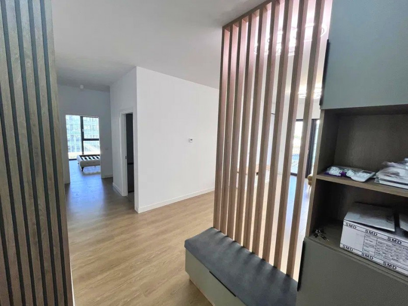 APARTAMENT 3 CAMERE, 2 BĂI + 2 LOCURI DE PARCARE și 1 BOXĂ - SILK DISTRICT