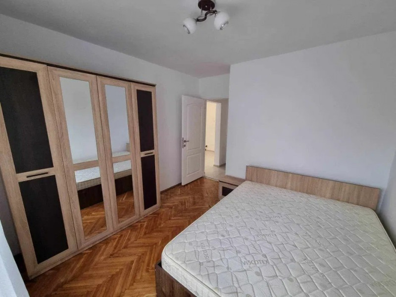 Apartament 3 camere, decomandat, Rapa Galbena- Gara, Iasi