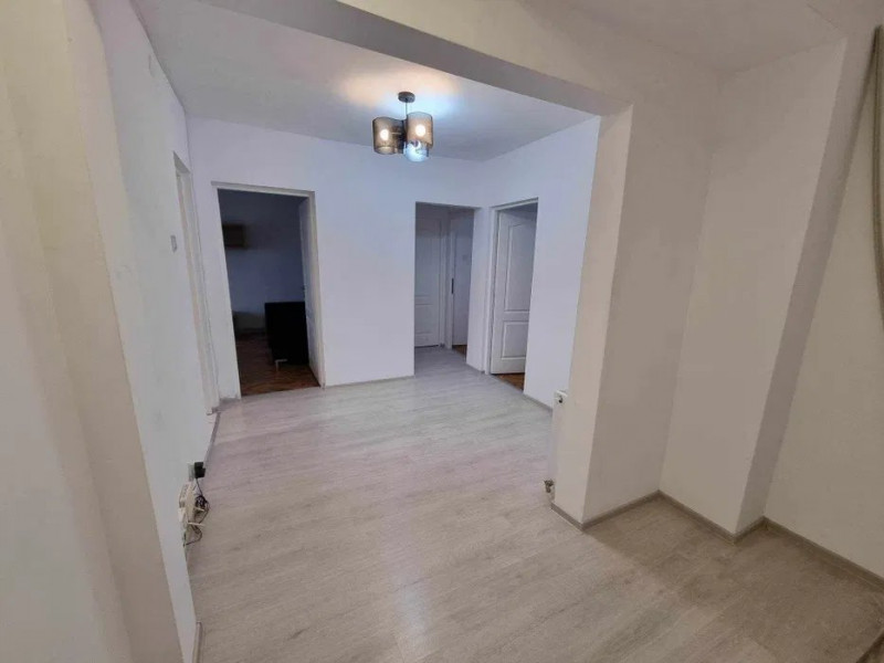 Apartament 3 camere, decomandat, Rapa Galbena- Gara, Iasi