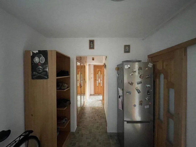 Apartament 3 camere, decomandat, zona Pacurari, Iasi