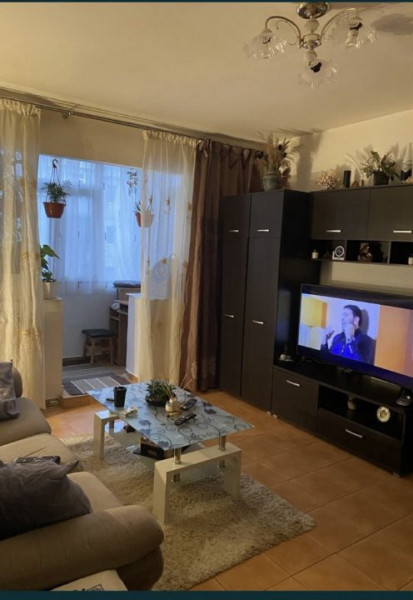 Zimbru - Apartament 2 camere, etaj 2- 77.500 euro 