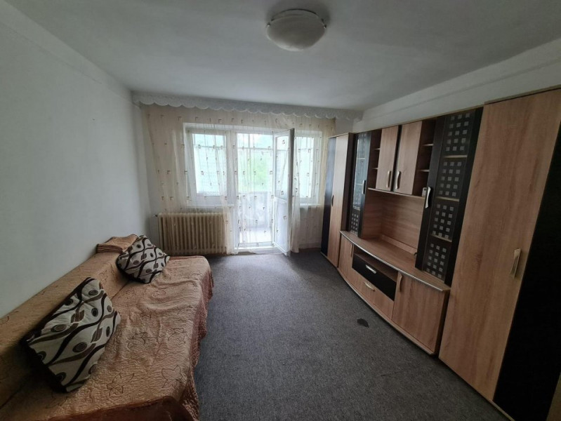 Mircea- Ap 2 camere semidecomandat- 57.000 euro 