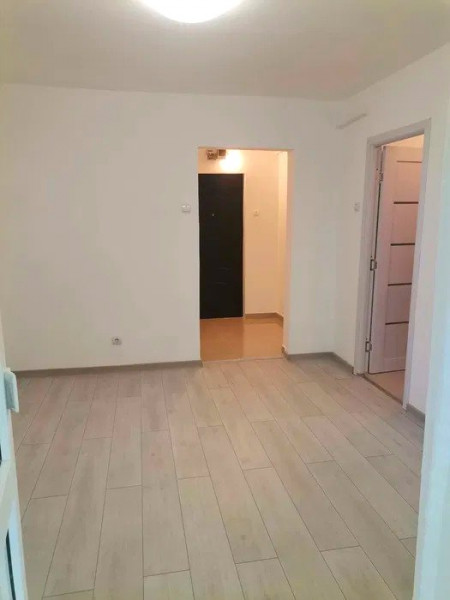 Apartament 2 camere - etajul 2 - bloc fără risc - Podu Roș 