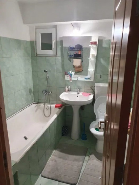 Apartament 3 camere mobilat si utilat, zona Pacurari- Iasi