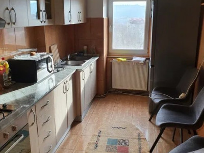 Apartament 3 camere mobilat si utilat, zona Pacurari- Iasi