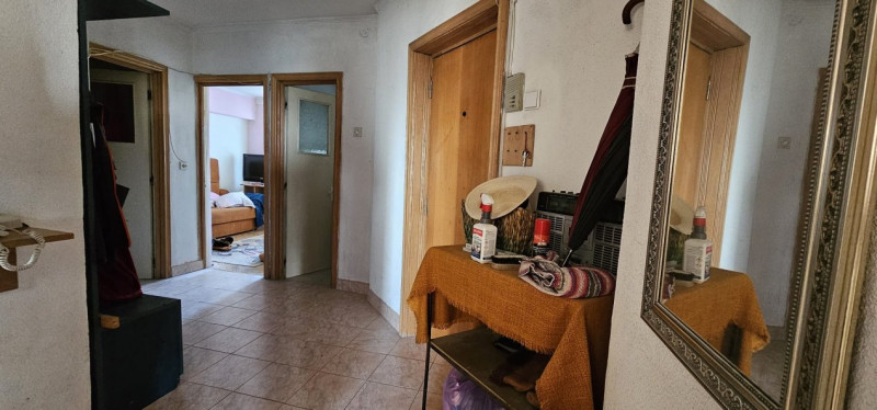 CENTRU CIVIC- apartament cu 3 camere 