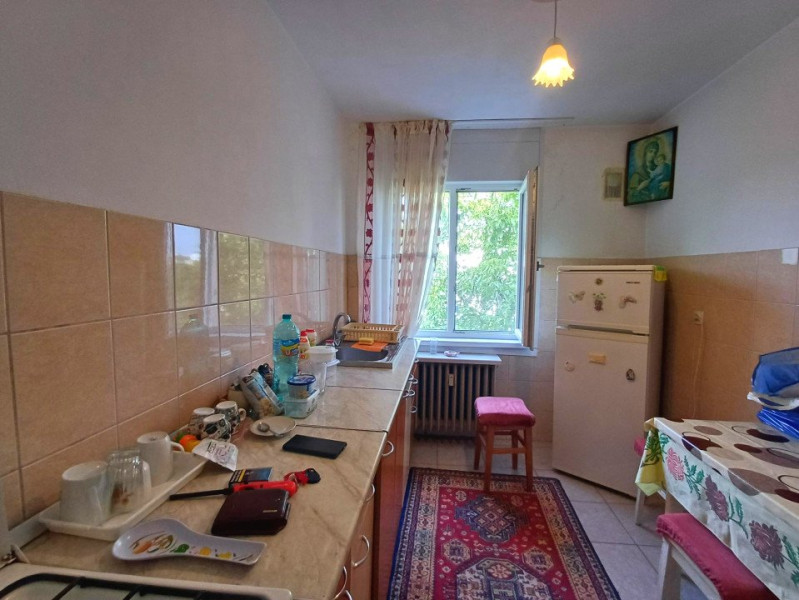 Apartament 3 camere - etajul 3 - Cantemir, Podu Roș 