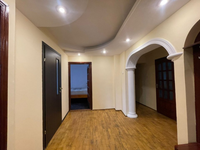 Apartament 4 camere, decomandat, Pacurari, Iasi 