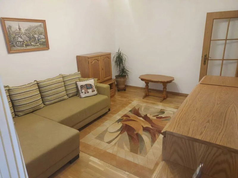 Apartament 3 camere si 2 bai decomandat, zona Pacurari- Alpha Bank, Iasi