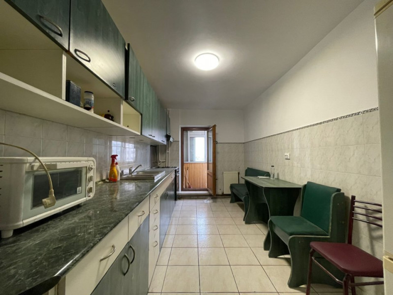 Apartament 4 camere, decomandat, Pacurari, Iasi 