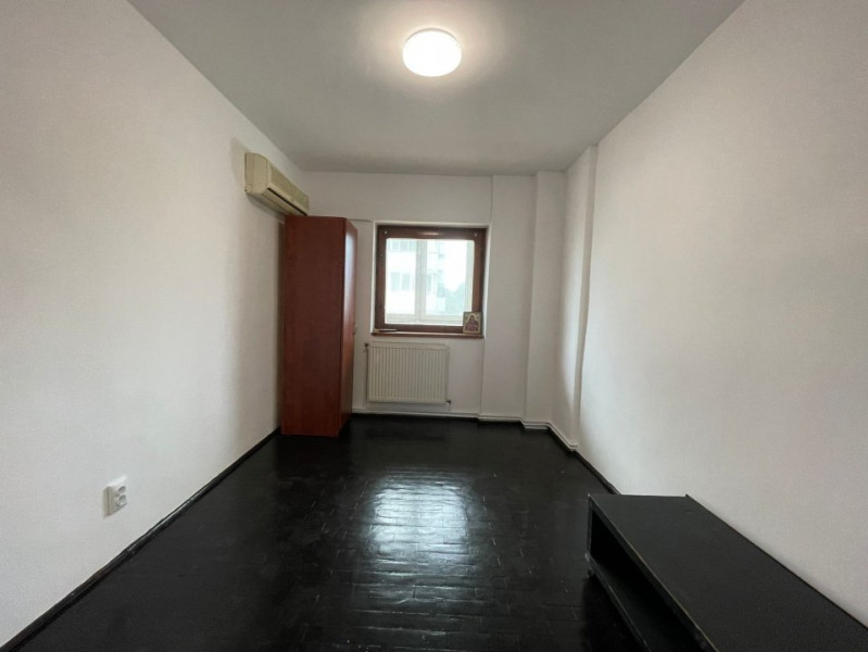 Apartament 4 camere, decomandat, Pacurari, Iasi 