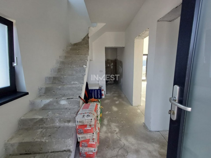 CASA INDIVIDUALA CU  4 CAMERE , MIROSLAVA-VOROVESTI, CU BECI