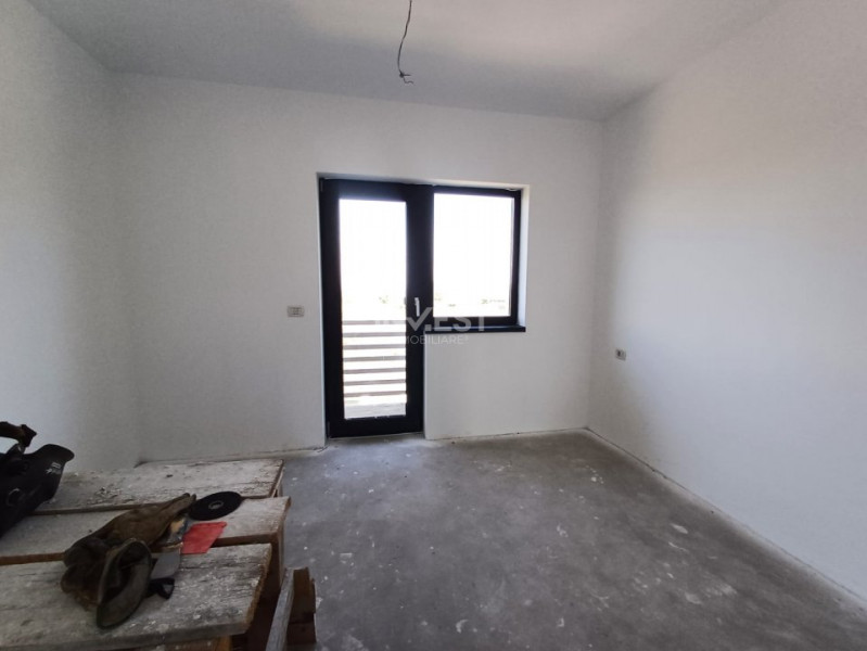 CASA INDIVIDUALA CU  4 CAMERE , MIROSLAVA-VOROVESTI, CU BECI