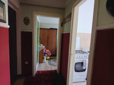 Apartament 3 camere - etajul 3 - Cantemir, Podu Roș 